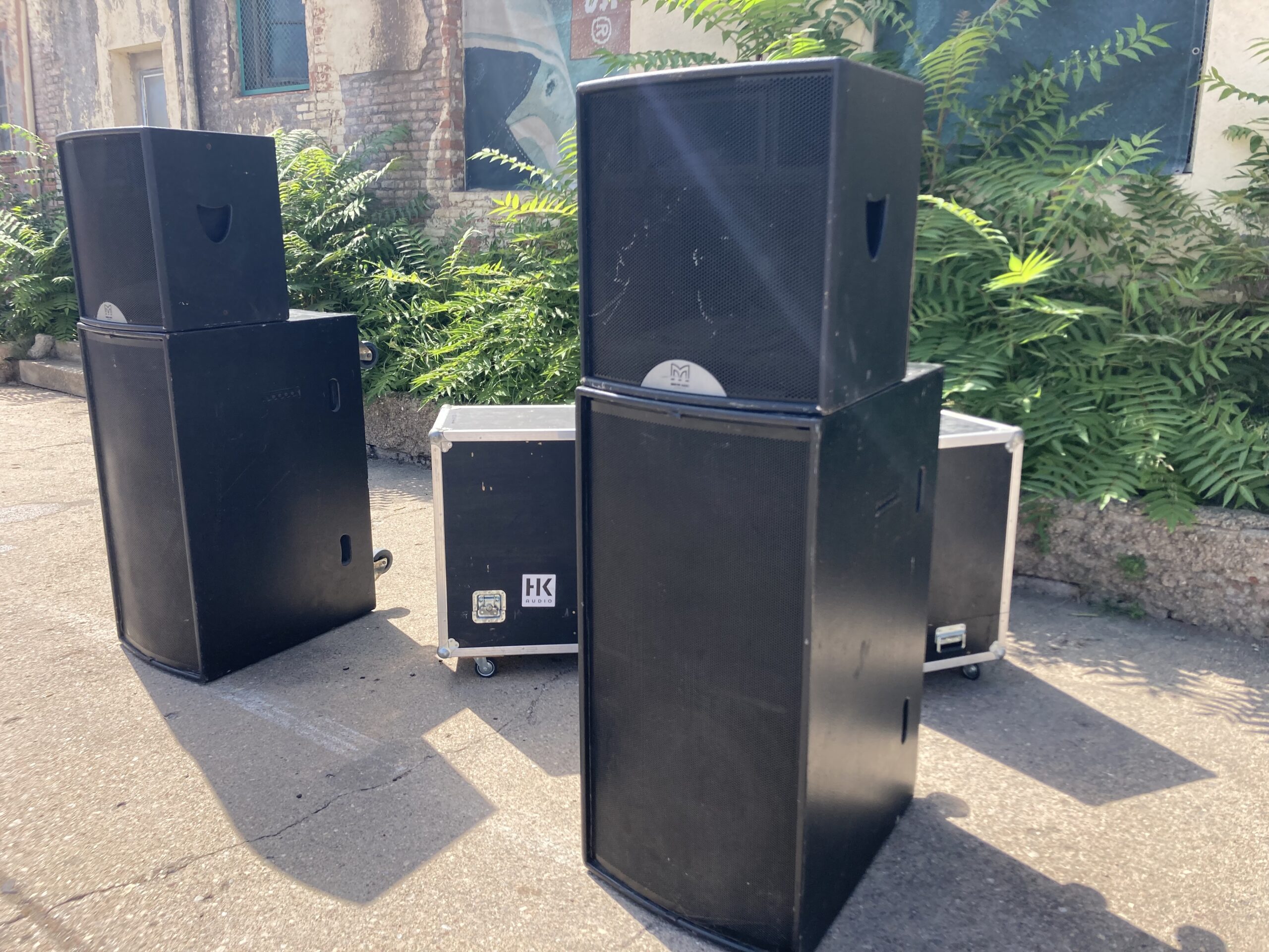 Pack Yamaha 2 altavoces 15 pulgadas alquiler Barcelona