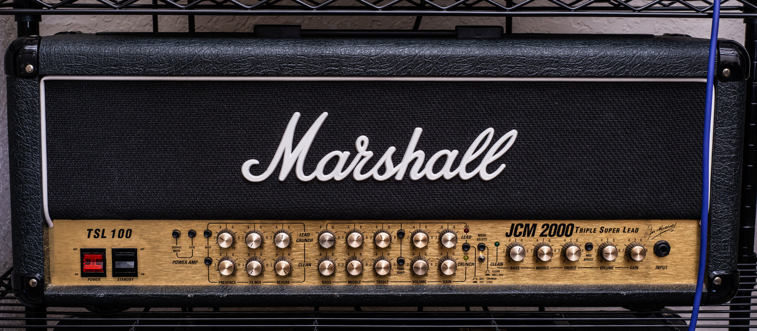 Amplificador guitarra Marshall JCM 2000 alquiler Barcelona concierto